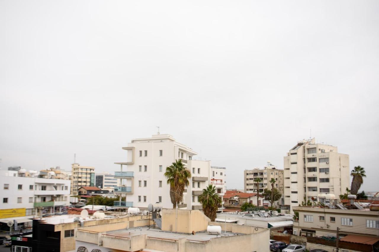 Callisto 3 Bedroom Apartment Larnaca Exterior photo